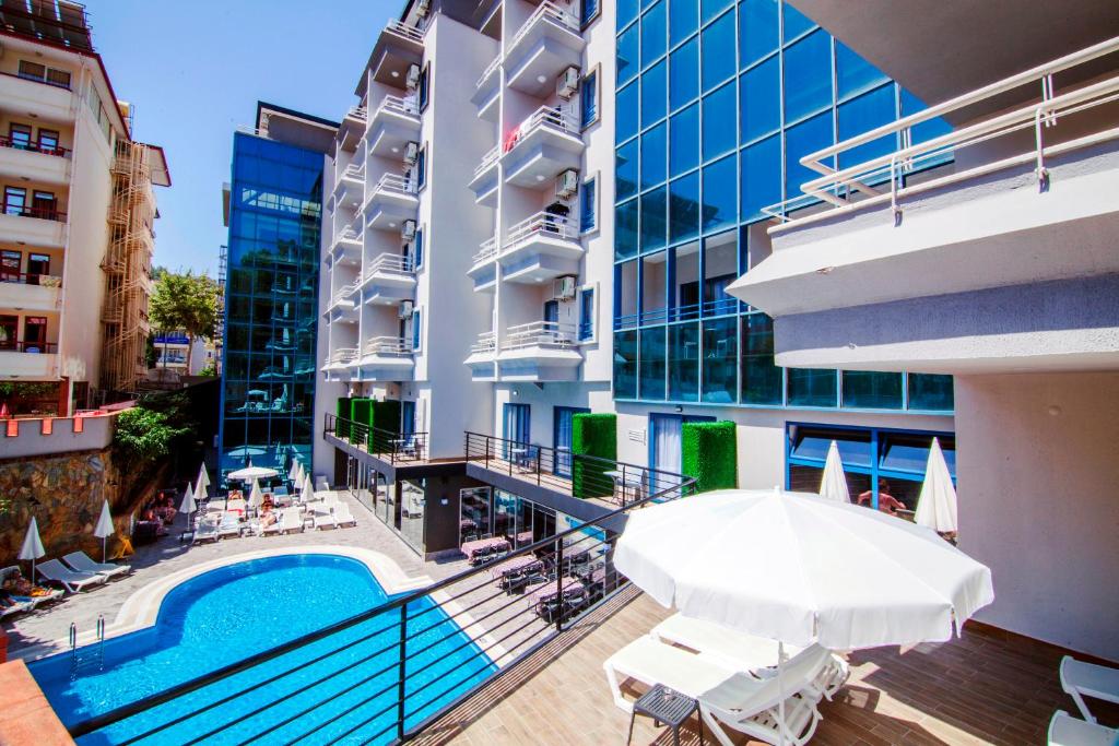 Ramira City Hotel - Adult Only