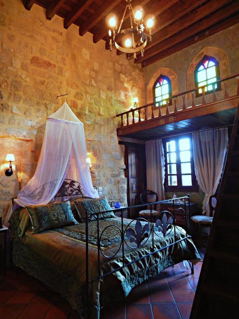 S.Nikolis' Historic Boutique Hotel