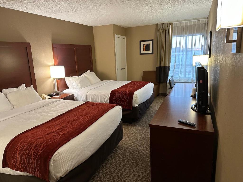 Holiday Inn Express & Suites Eden Prairie - Minneapolis, an IHG Hotel