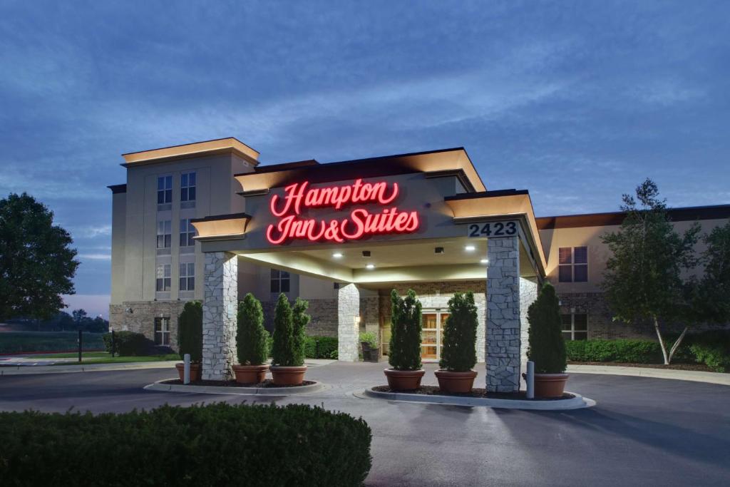 Hampton Inn & Suites Chicago/Aurora