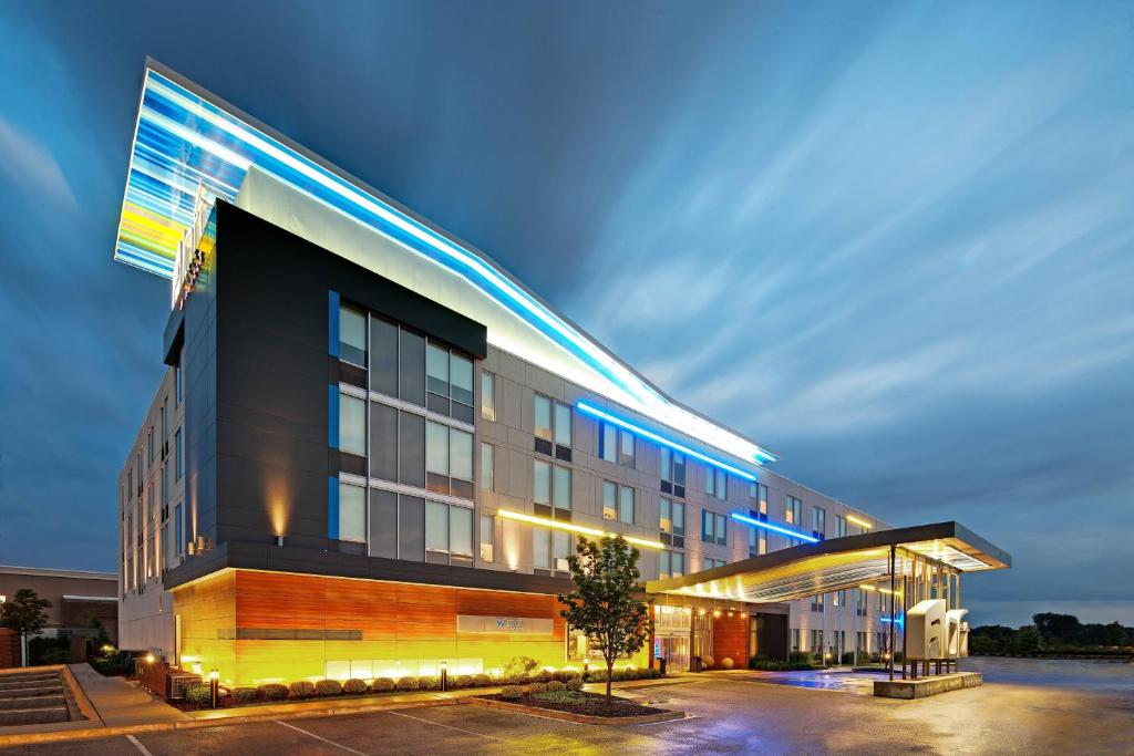 Aloft Bolingbrook